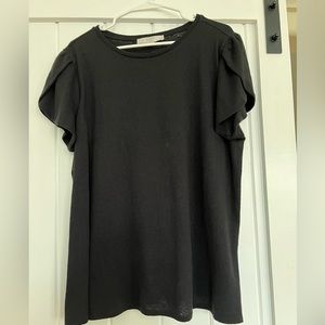 Woman’s plus size black top